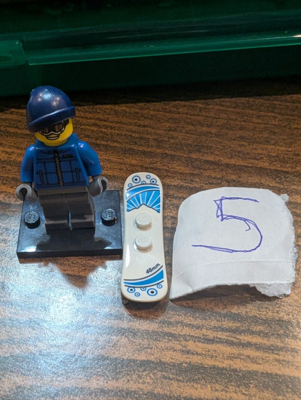 Lego Snow Boarder Guy Minifigure Series 5